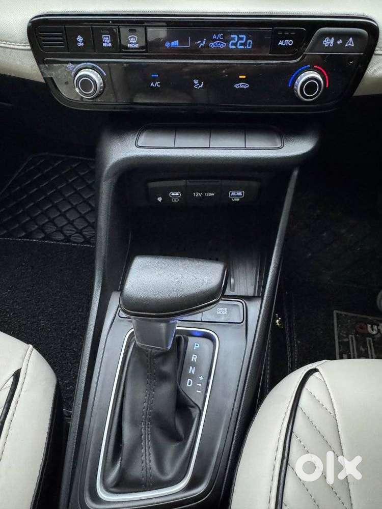 Hyundai Verna 1.5 Sx (o) Ivt, 2023, Petrol