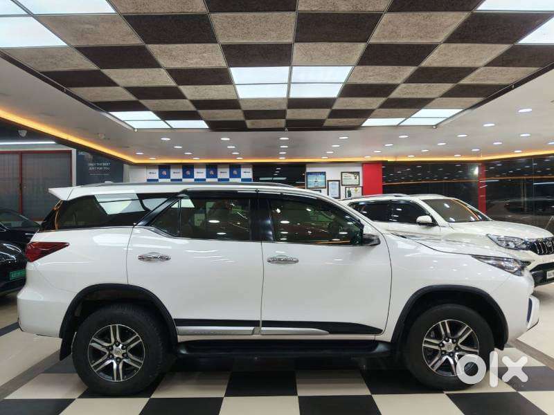 Toyota Fortuner 4x2 At 2.8 Diesel, 2019, Diesel