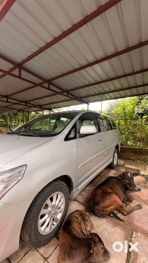 Toyota Innova 2012 Diesel Well Maintained