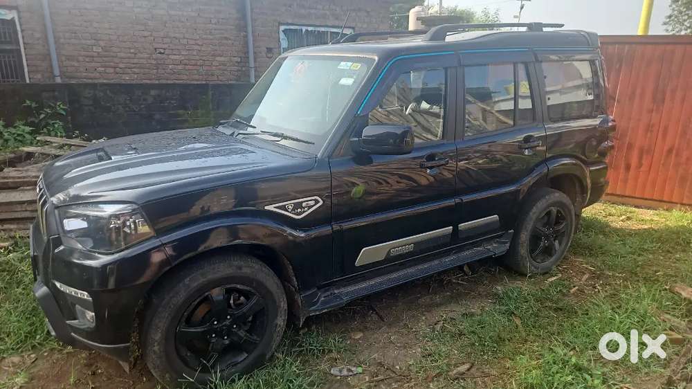 Mahindra Scorpio 2024 Diesel Manual