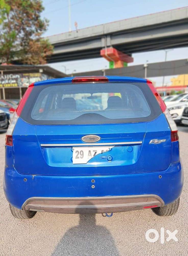 Ford Figo, 2013, Petrol