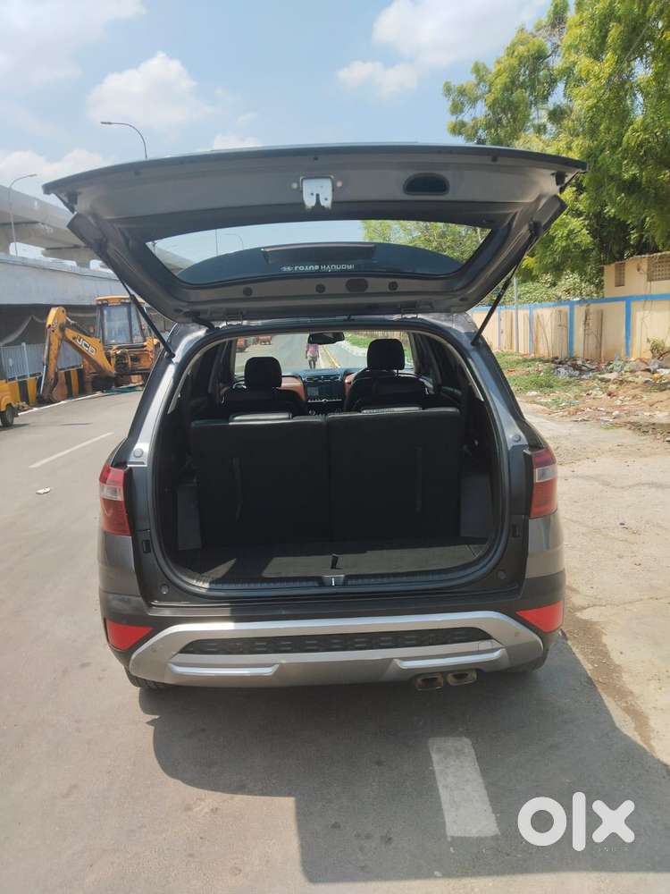 Hyundai Alcazar 2.0 Signature (o) Petrol At 6 Str, 2023, Petrol