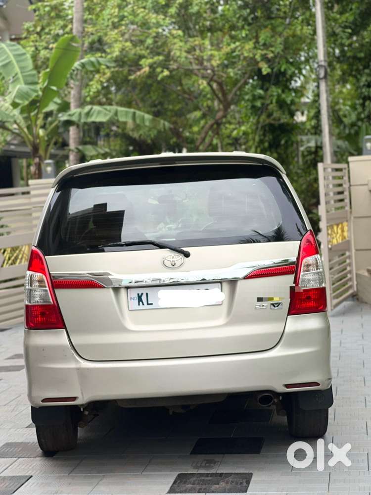 Toyota Innova 2.5 G (diesel) 7 Seater Bs Iv, 2014, Diesel