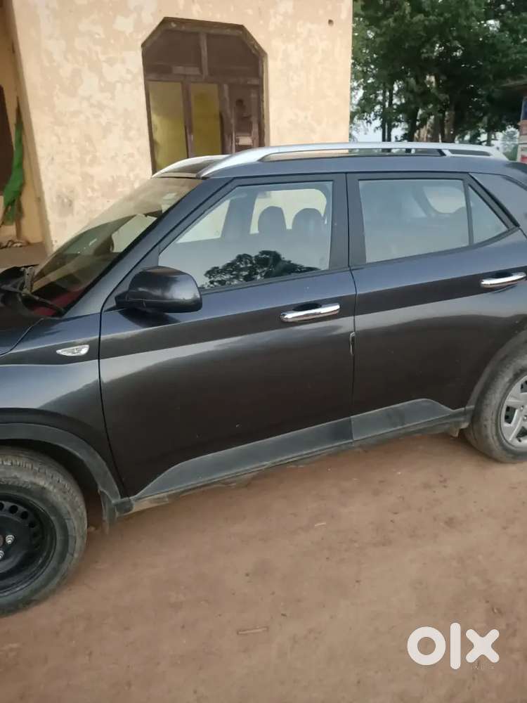 Hyundai New Venue 2022 Petrol Well Maintained