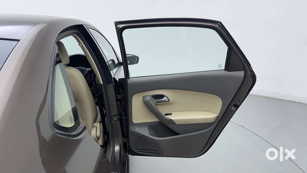 Volkswagen Vento 2010-2013 Petrol Highline, 2016, Petrol