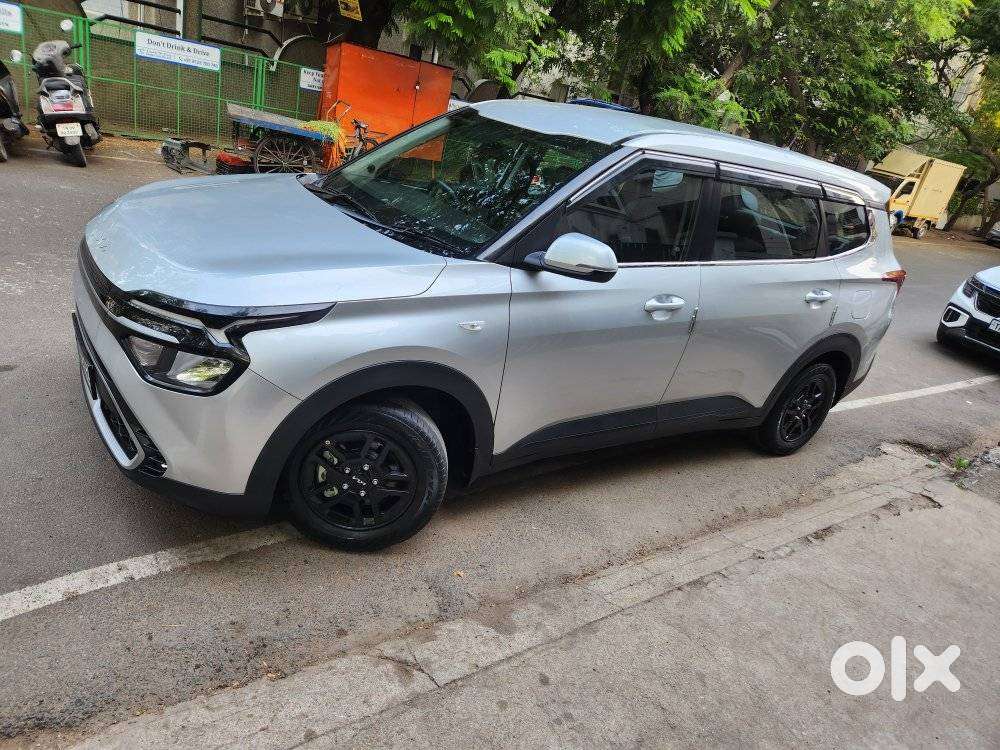 Kia Carens 1.5 Premium 7 Str, 2023, Petrol