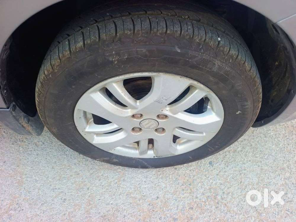 Maruti Suzuki Swift Dzire Zdi Bsiv, 2014, Diesel