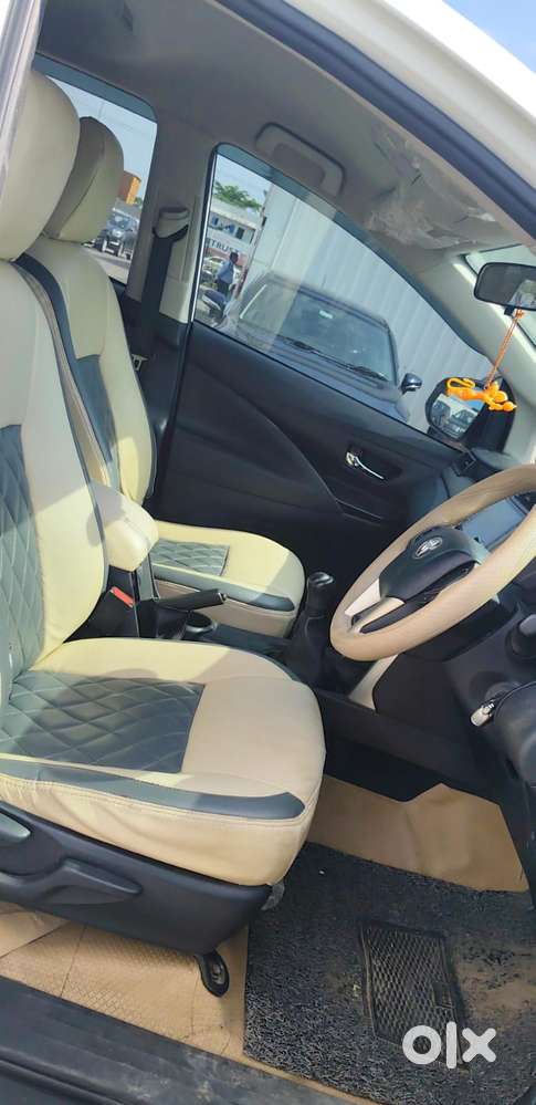 Toyota Innova Crysta [2020-ongoing] 2.4 Gx At 8 Str, 2022, Diesel