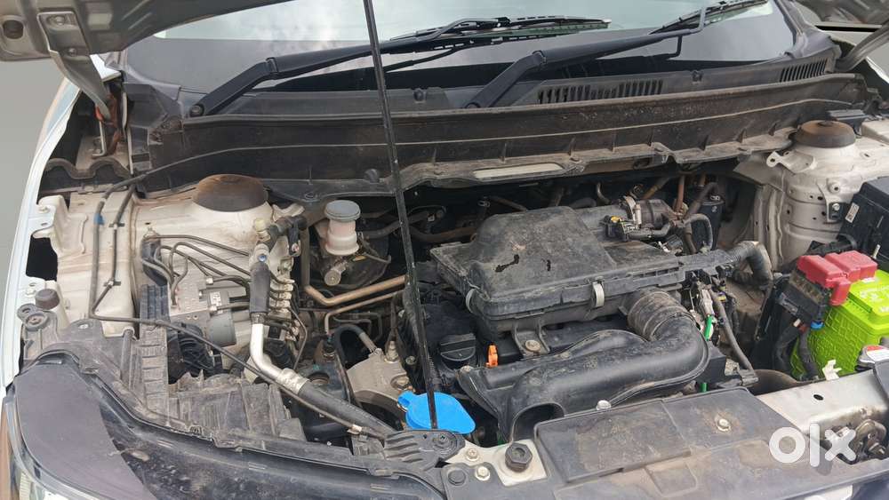 Maruti Suzuki Vitara Brezza 1.5 Zxi, 2023, Petrol