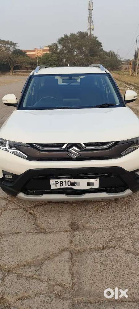 Maruti Suzuki Vitara Brezza 2022 .petrol , Sunroof