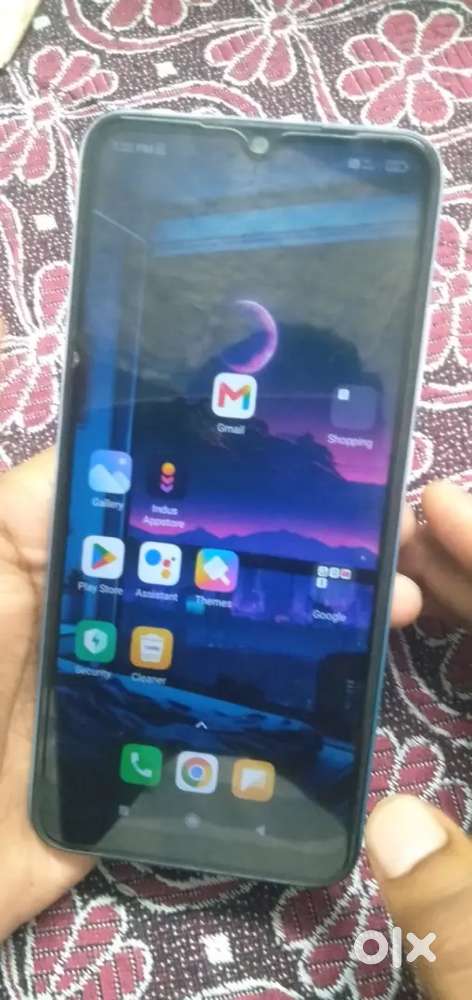Phone bilkul new condition me hai