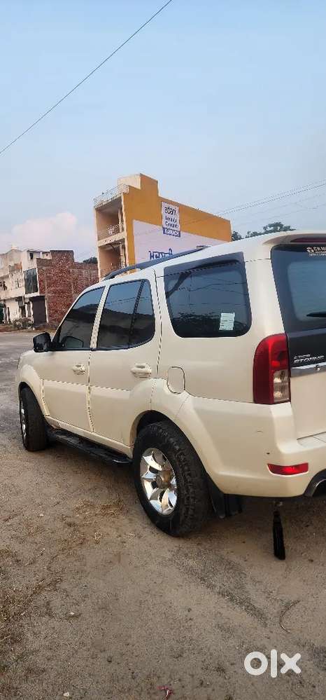 Tata Safari Storme Modal- 2013 Ok Condition Bumper To Bumper Original