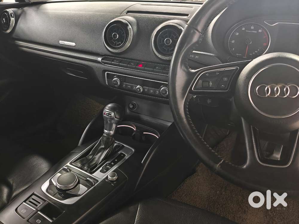 Audi A3 2.0 35 Tdi Technology + Sunroof, 2018, Petrol