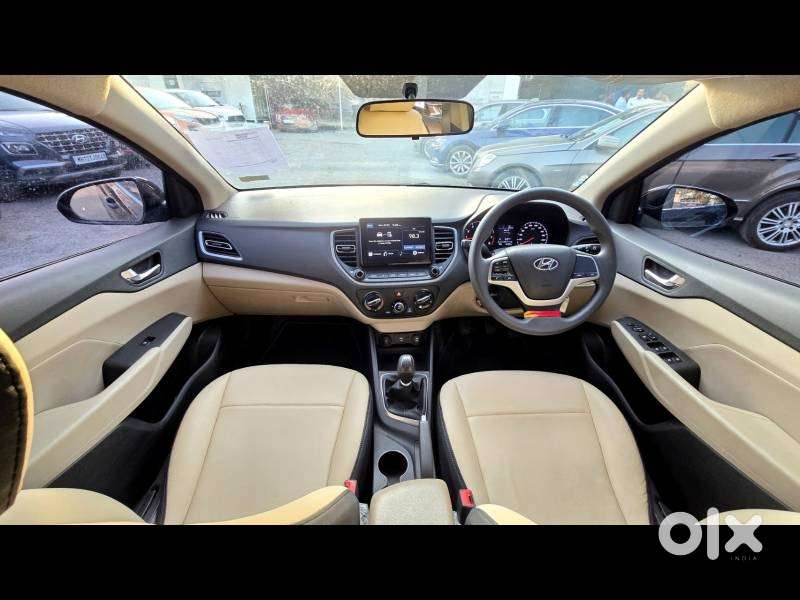 Hyundai Verna, 2023, Petrol