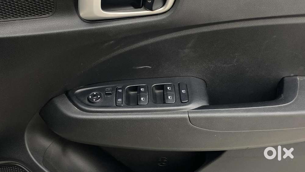Hyundai Venue S Turbo Dct, 2021, Petrol