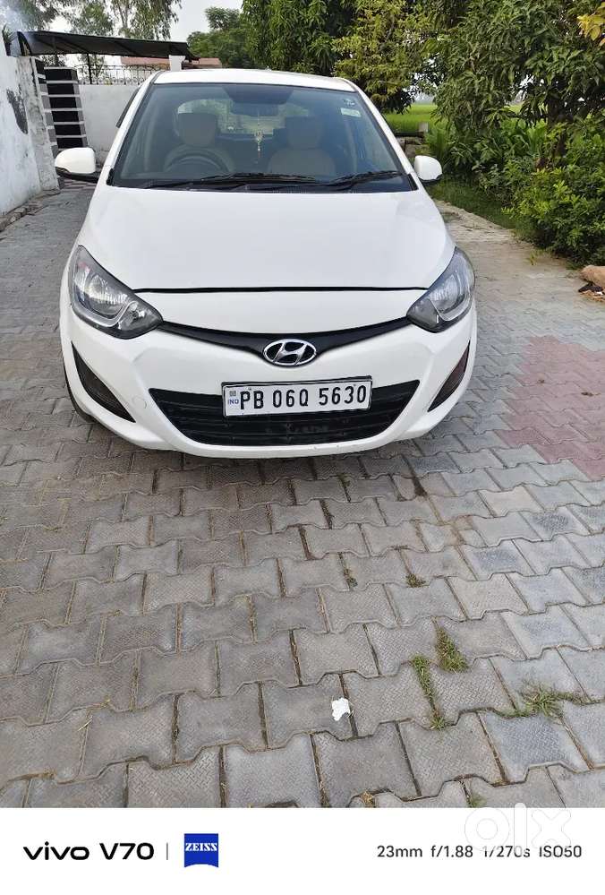 Hyundai I20 Sportz 2012