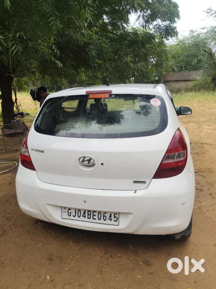 Hyundai I10 2011 Petrol 98000 Km Driven