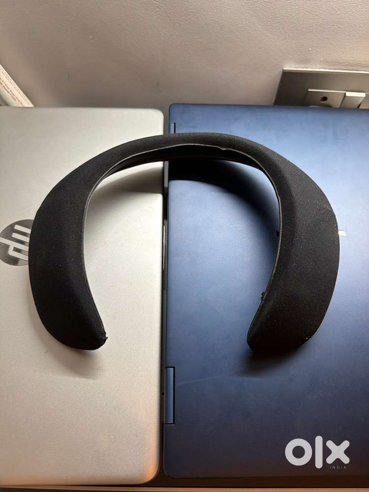 Bose Soundwear Headphones
