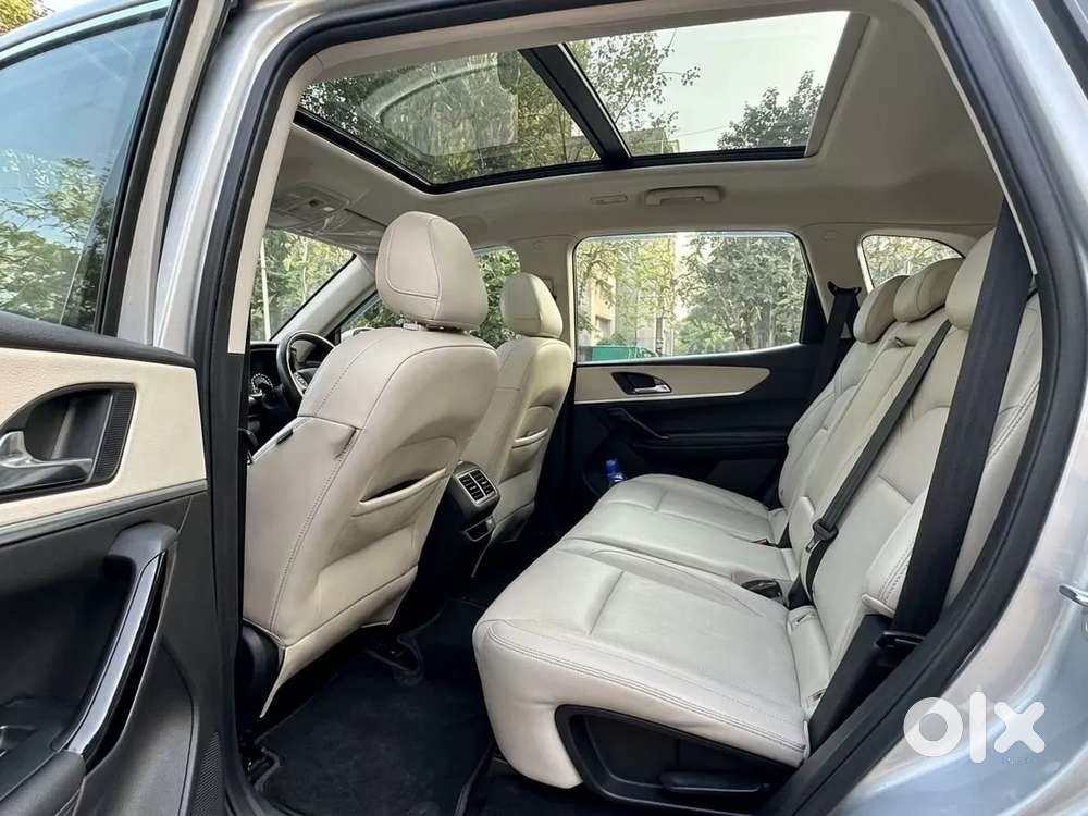 Mahindra Xuv700 2.2 Ax 7 Diesel At Luxury Pack Str, 2024, Diesel