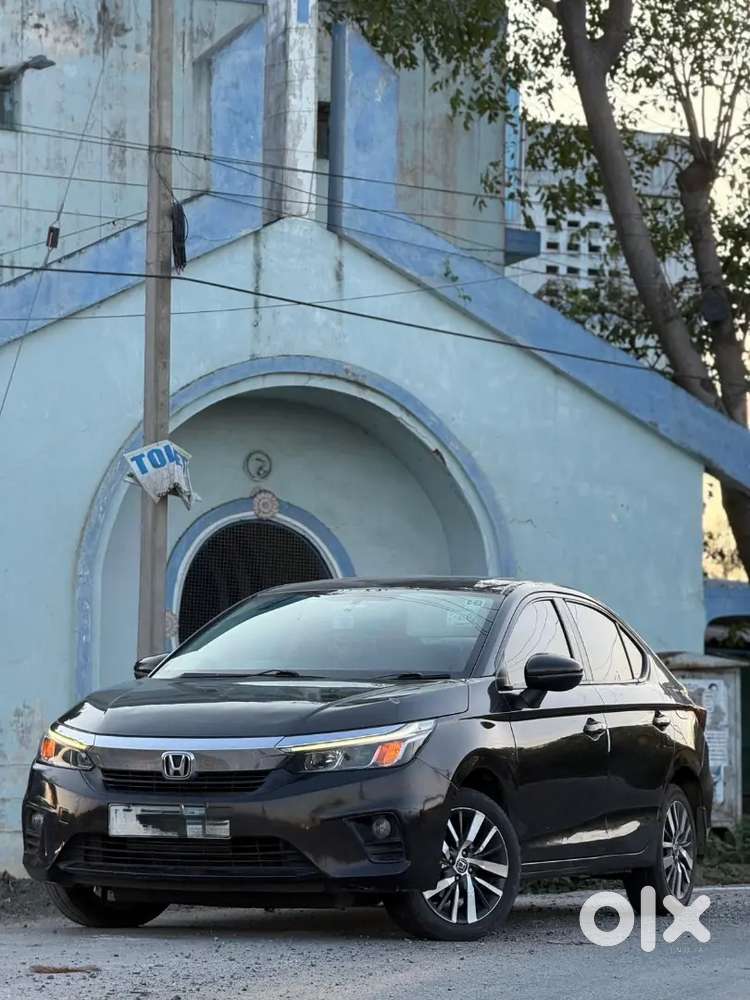 Honda City 2022 Sunroof Well Maintained
