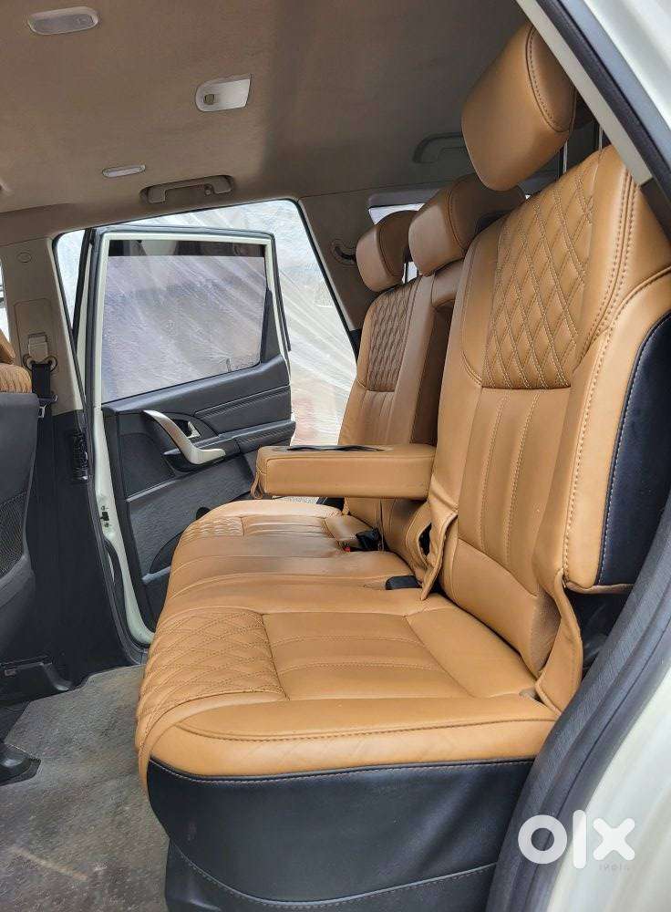 Mahindra Xuv500 W11 Option, 2021, Petrol
