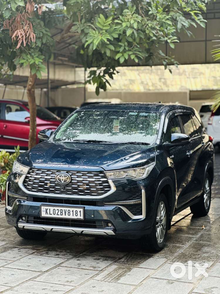 Toyota Innova Hycross 2.0 Zx (o) Hybrid 7 Str, 2024, Petrol