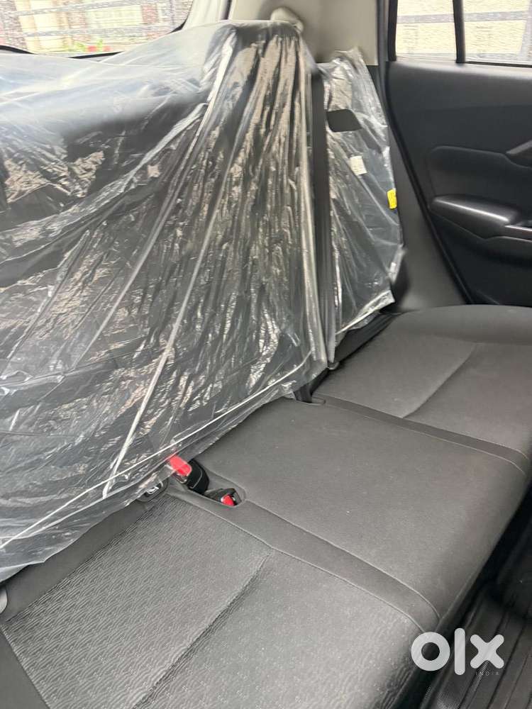 Maruti Suzuki Swift Vxi Optional, 2024, Petrol