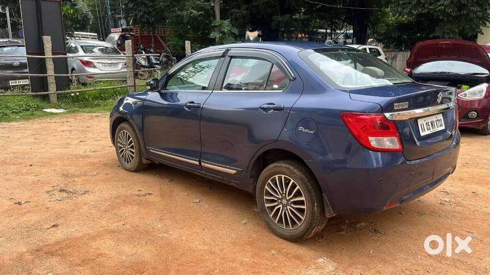 Maruti Suzuki Swift Dzire Zxi + Amt, 2017, Petrol