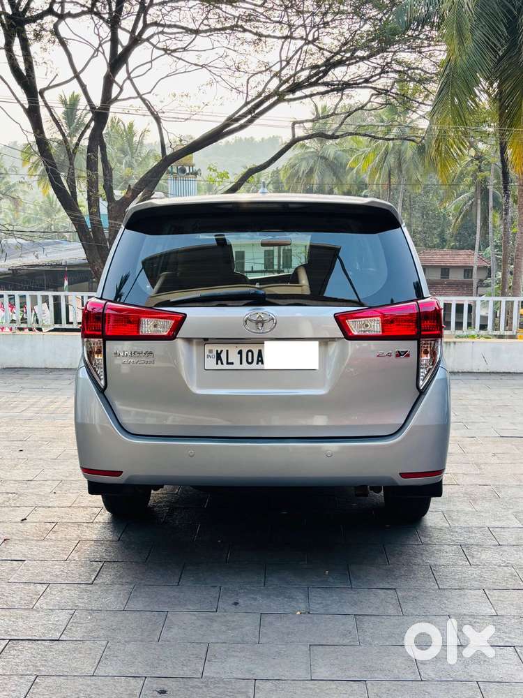Toyota Innova Crysta 2.4 V, 2017, Diesel