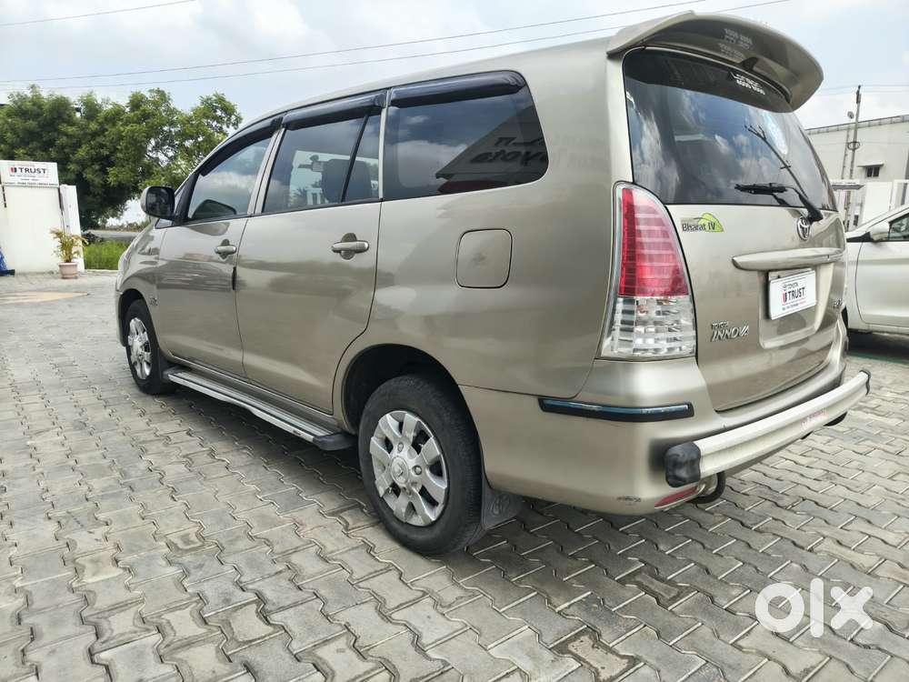 Toyota Innova 2.5 G4 Diesel 8-seater, 2011, Diesel