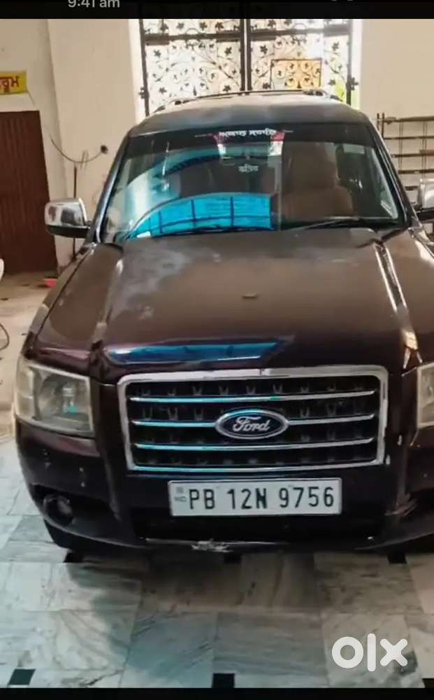 Ford Endeavour 2011 Diesel 90000 Km Driven