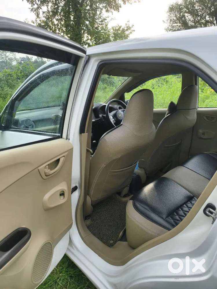 Well-maintained Honda Brio Petrol (manual) 2013,