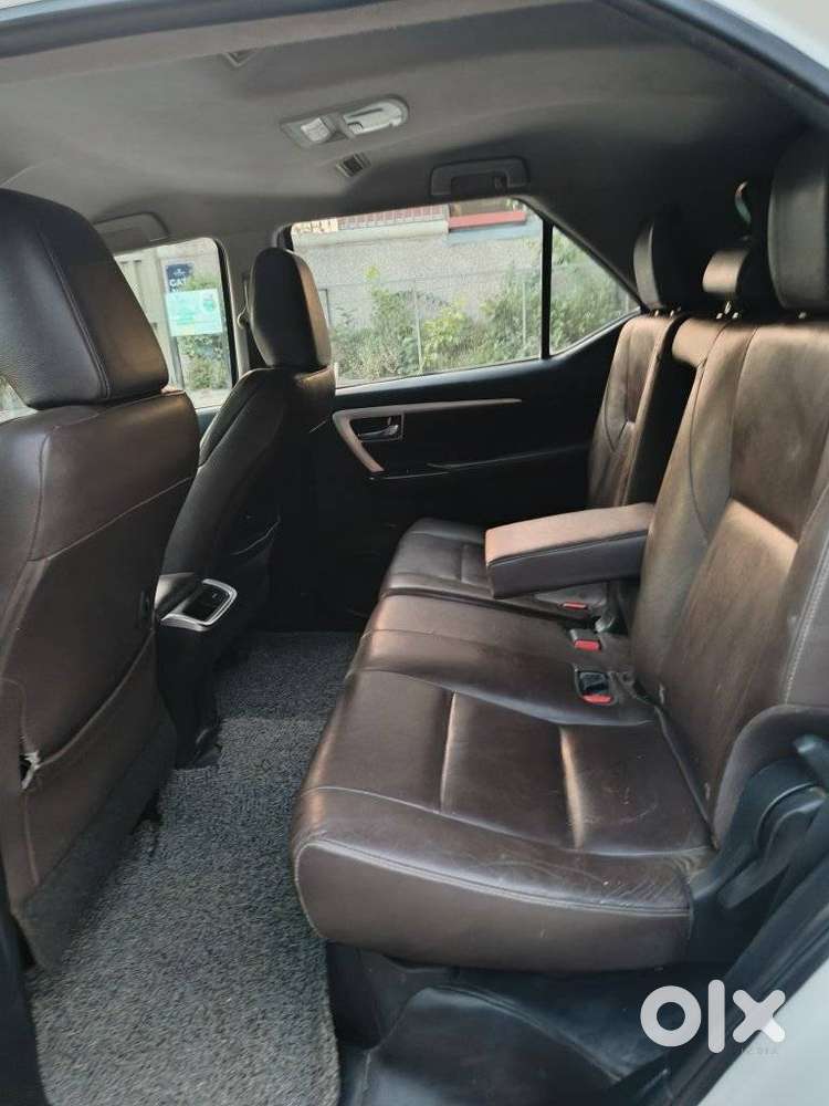Toyota Fortuner 4x2 At 2.8 Diesel, 2017, Diesel