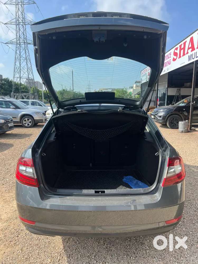 Skoda Octavia 2017 Petrol 990000 Km Driven