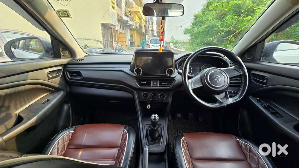 Maruti Vitara Brezza Petrol/cng