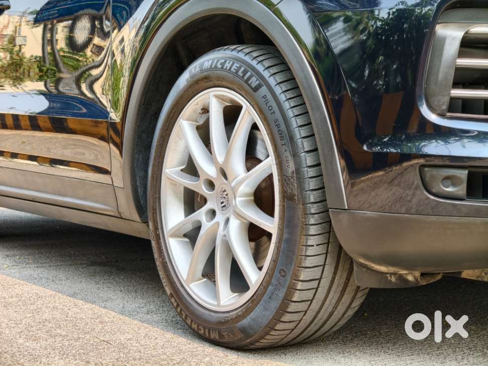 Porsche Cayenne Base, 2022, Petrol
