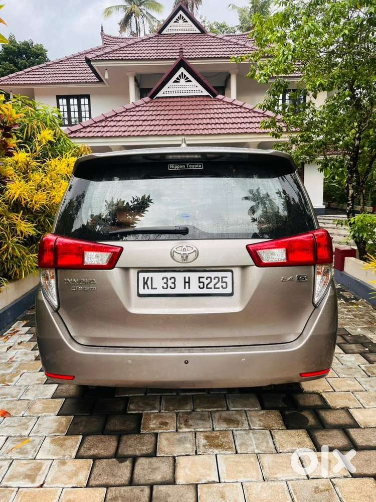 Toyota Innova Crysta