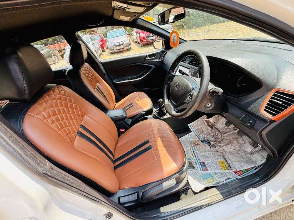 Hyundai I20 Petrol Asta Dual Tone, 2017, Petrol