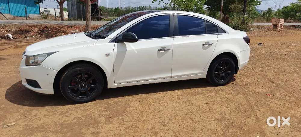 Chevrolet Cruze 2012 Diesel 130000 Km Driven