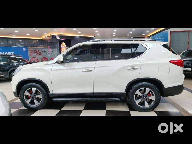 Mahindra Alturas G4 4wd At, 2021, Diesel