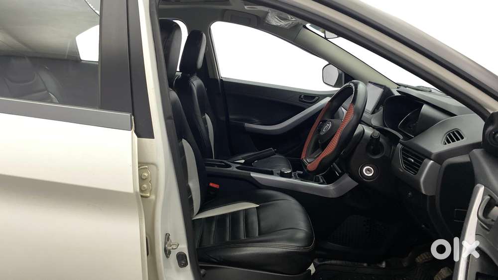 Tata Nexon 1.2 Revotron Xm (s), 2021, Petrol