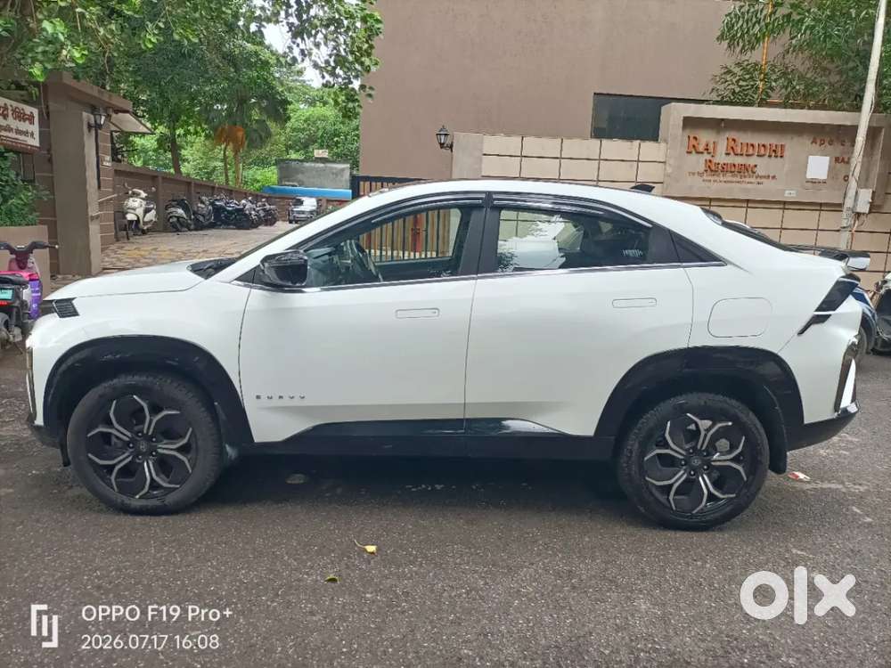Tata Curvv, 2025, Petrol