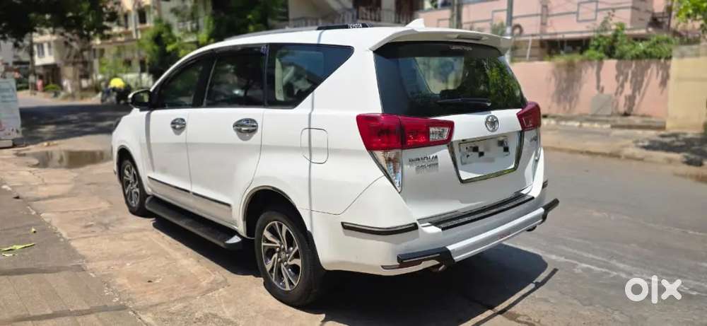 Toyota Innova Crysta