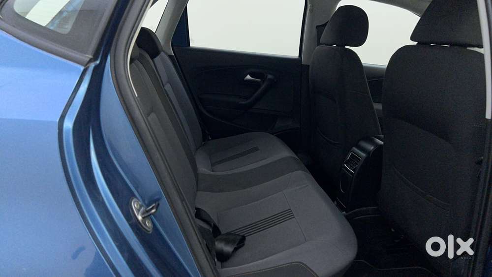 Volkswagen Polo Petrol Highline 1.2l, 2016, Petrol