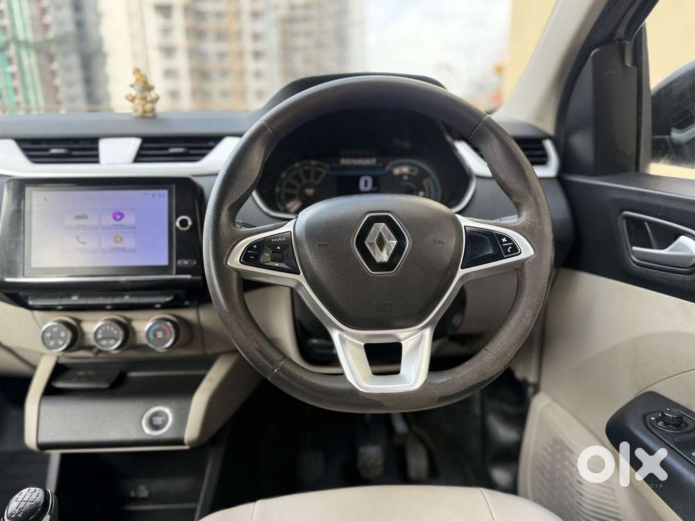 Renault Triber Rxz, 2022, Petrol
