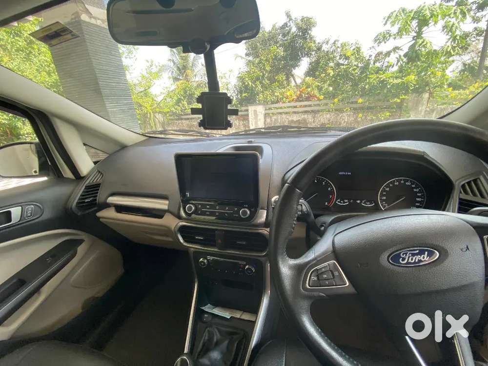 Ford Ecosport Titanium Petrol Bs6 Model