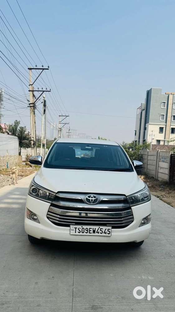 Toyota Innova Crysta 2017 Diesel Well Maintained