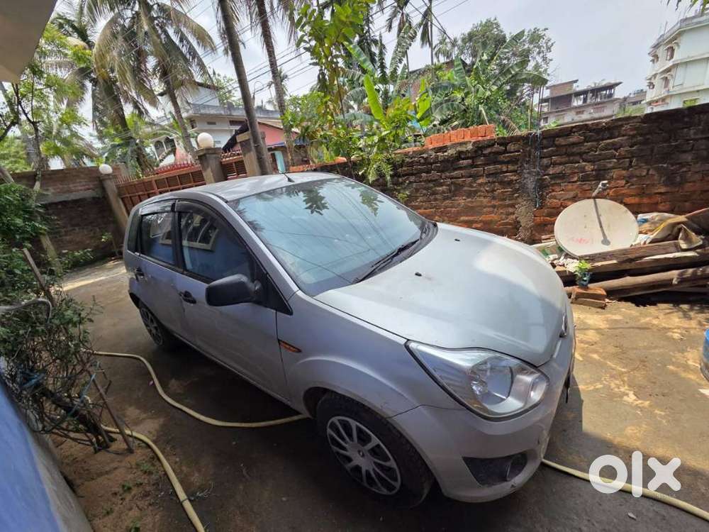 Ford Figo 1.2p Trend Mt, 2013, Petrol
