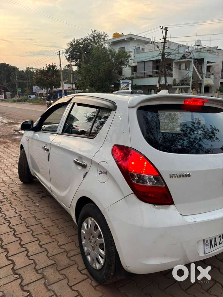 Hyundai I20 2009 Petrol Well Maintained