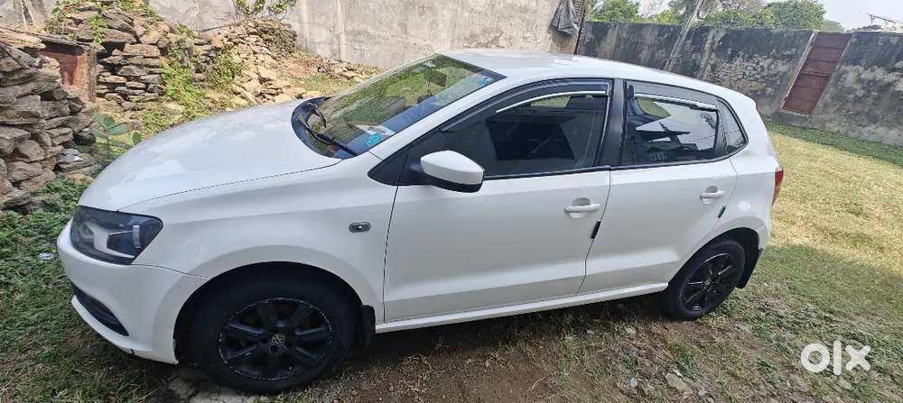 Volkswagen Polo Petrol /cng